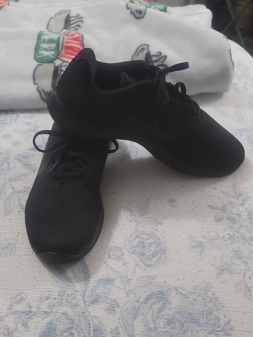 Nike In Season TR6 Black Mesh Lace-Up Sneakers